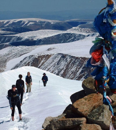 tavan bogd trekking